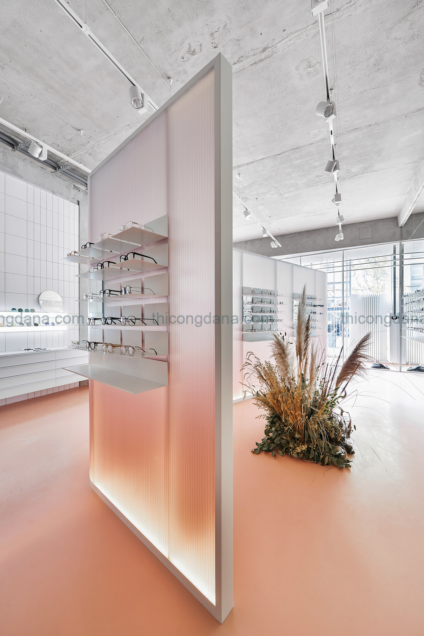 Thiết kế thi công trọn gói cửa hàng mắt kính thời trang phong cách hiện đại sang trọng tại Đà Nẵng
