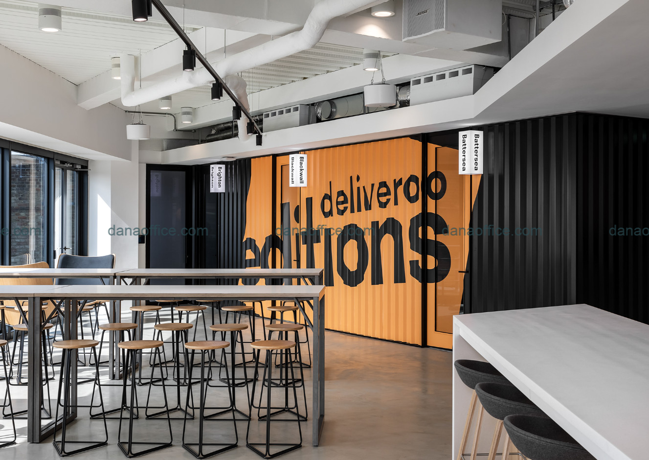 Thiết kế văn phòng ấn tượng