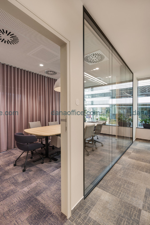 Phòng họp riêng cao cấp, tiện nghi