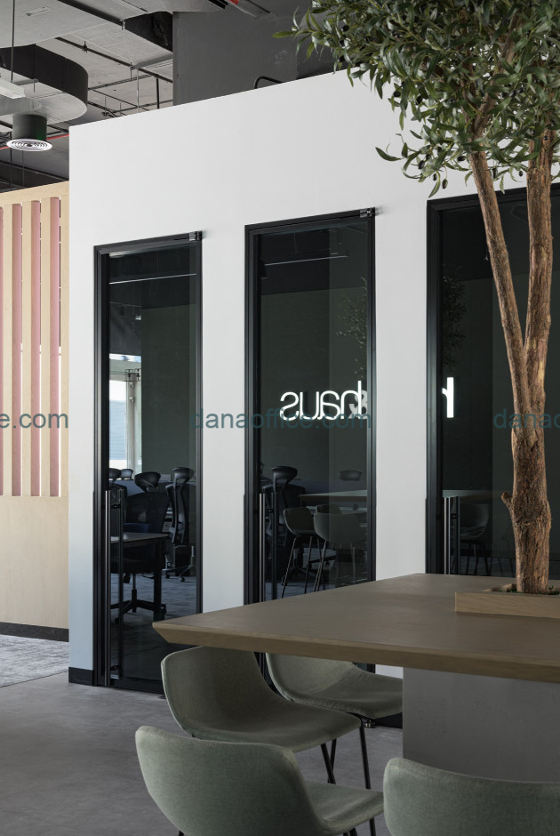 Nội thất văn phòng sang trọng