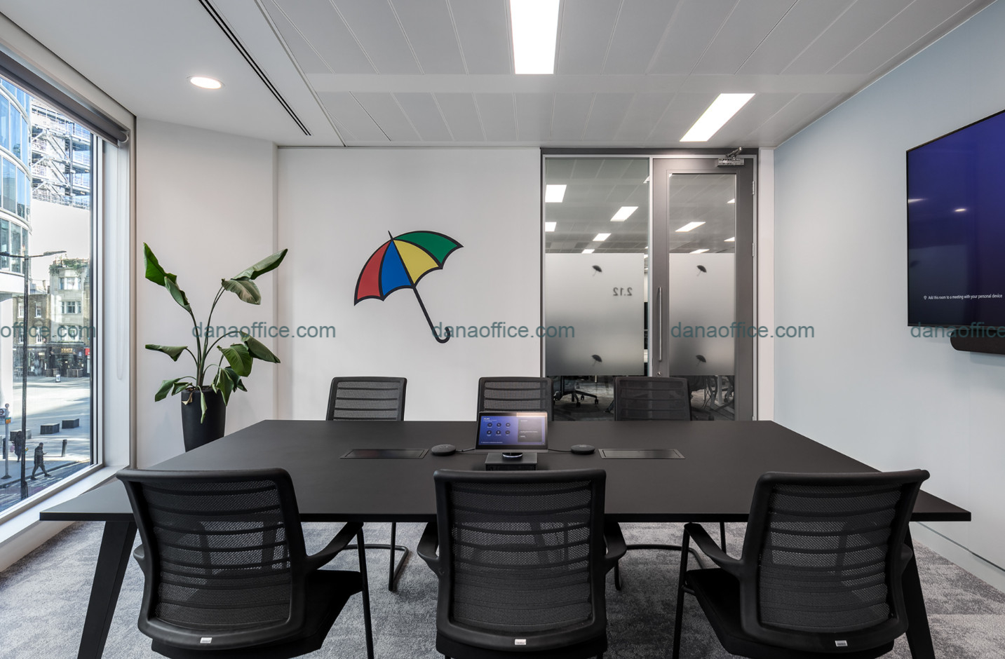 Nội thất tiện nghi, khoa học